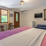 Edit Apartman